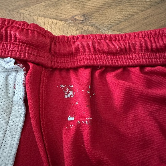 2 Pairs New York Giants shorts - Picture 2 of 8